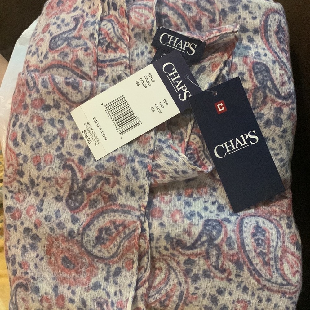 …..Chaps Loop Scarf - Picture 3 of 13